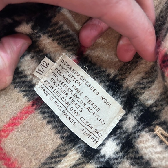 Vintage Trenchcoat size 11/12 lined. - Picture 10 of 10